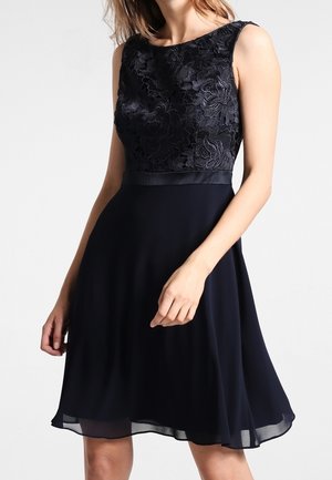s.Oliver BLACK LABEL Robe de soirée - dark blue