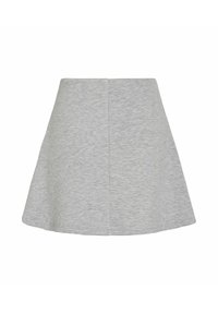 Jupe grise évasée en tissu doux et extensible. Elle possède une texture lisse et un design simple sans embellissements ni motifs.
