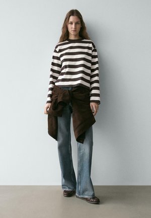 Long sleeved top - dark brown