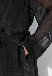 Ulla Popken REVERSKRAGEN - Classic coat - black