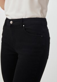 Jimmy Key - Jeansy Slim Fit