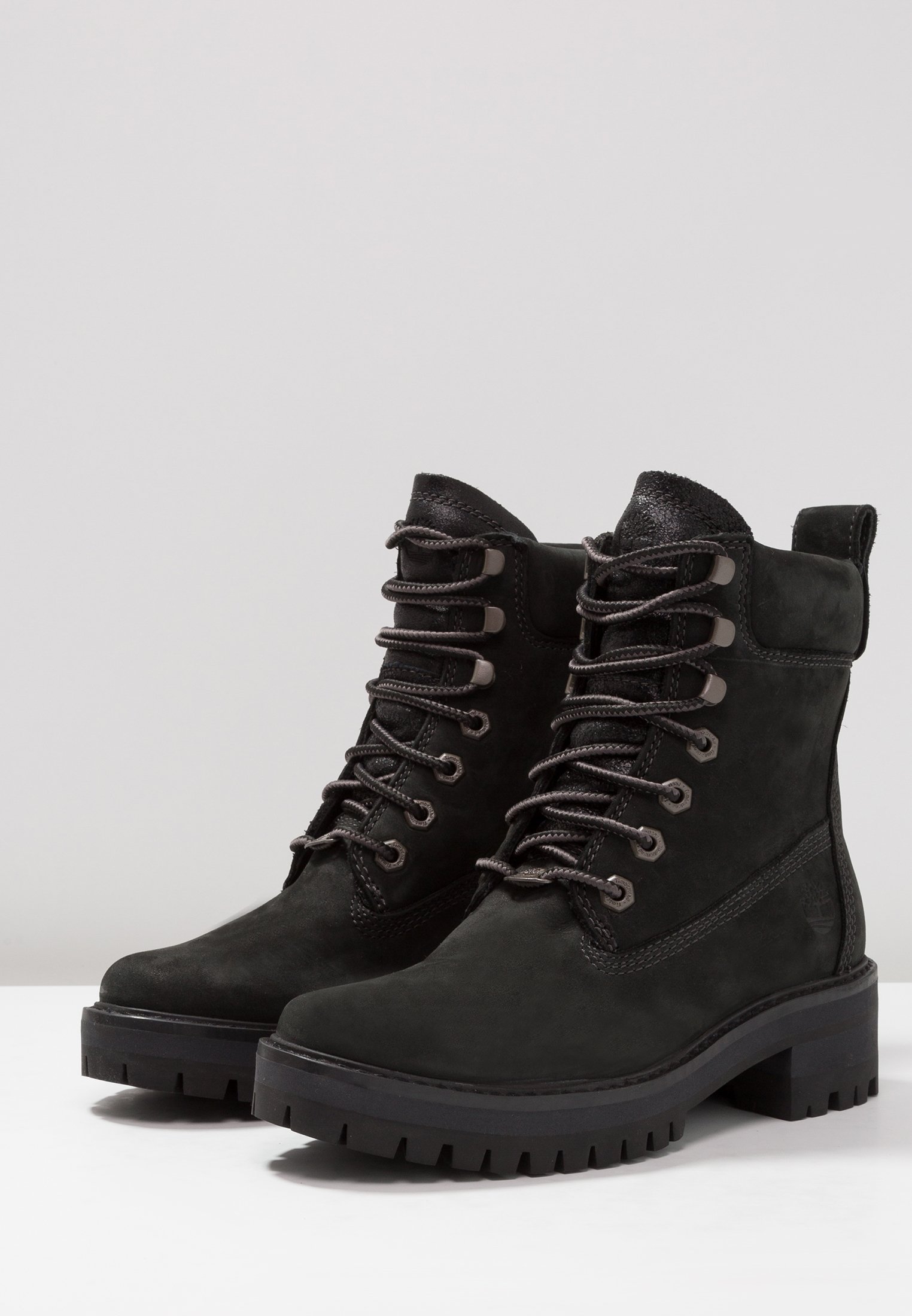 timberland courmayeur valley lace up black
