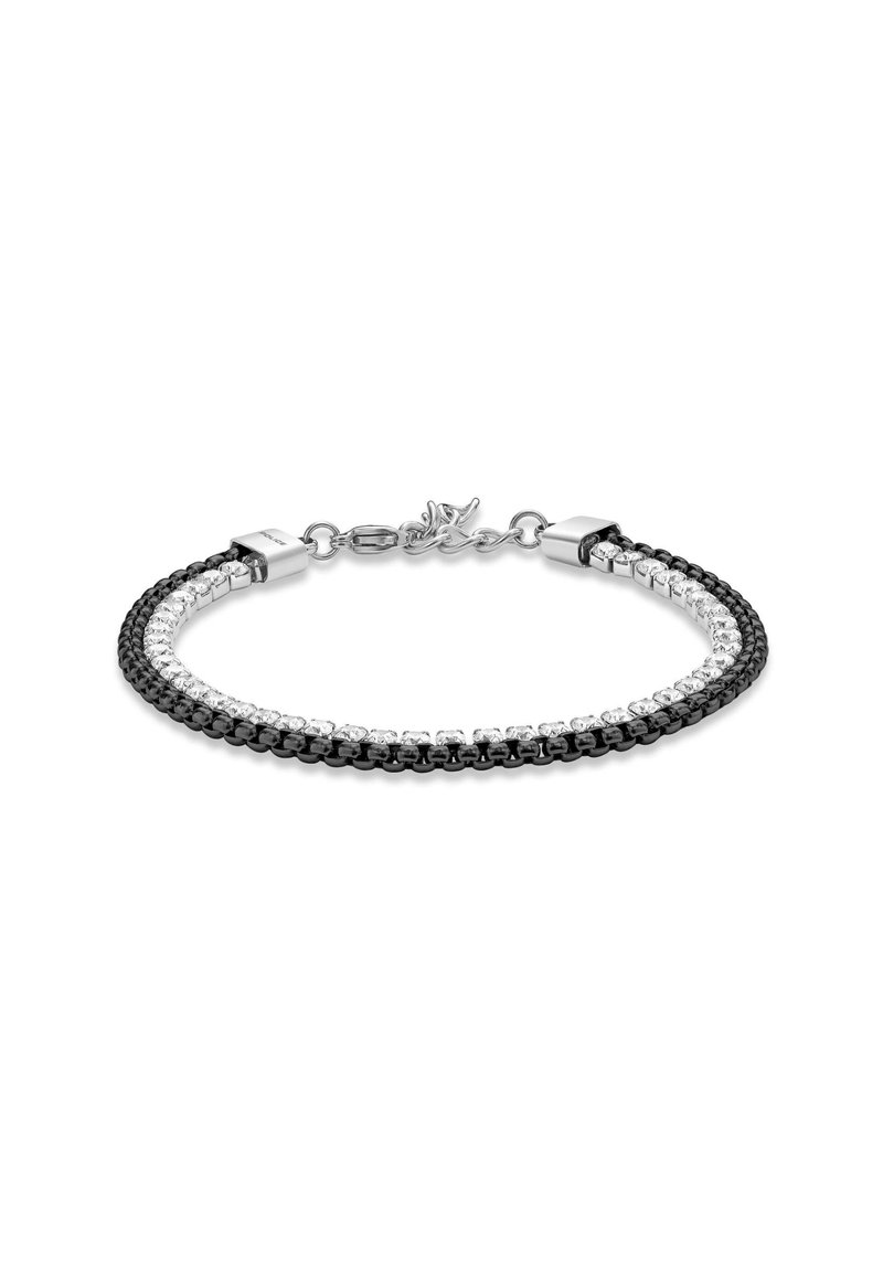 Bracciale caratterizzato da un design a doppia fascia, con un lato in nero e l'altro lato con cristalli trasparenti, rifinito con accenti metallici e una chiusura.