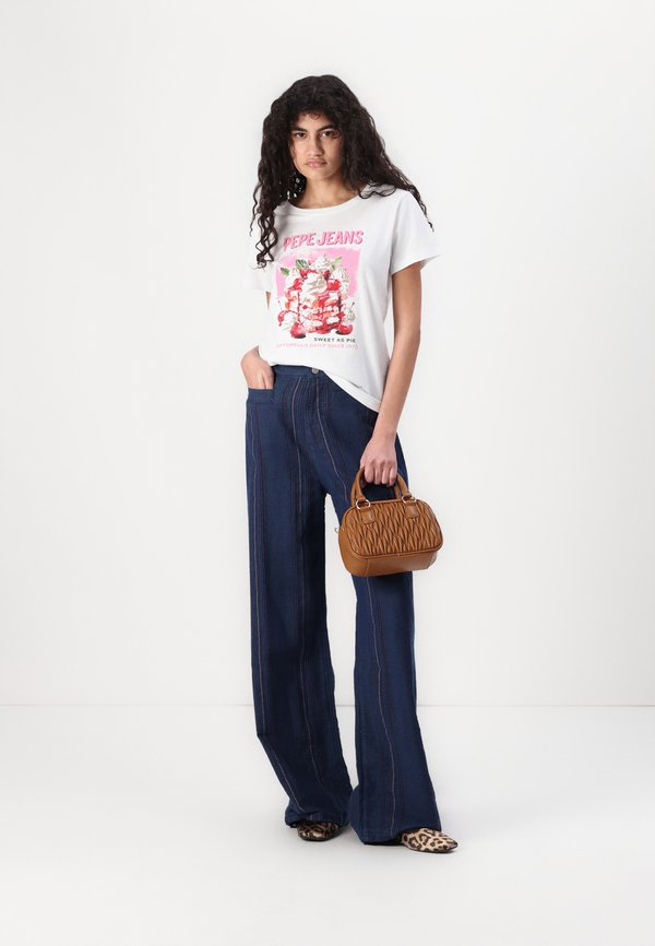 RYOKO - Print T-shirt4