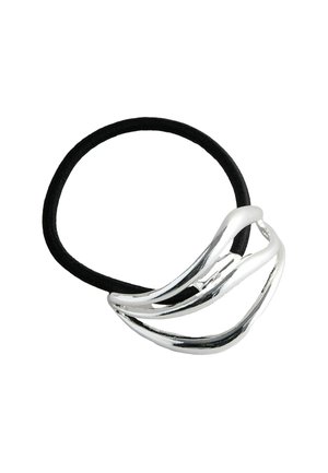 Schwarzes elastisches Haargummi mit einer glänzenden silberfarbenen abstrakten Schlaufe als Dekoration.
