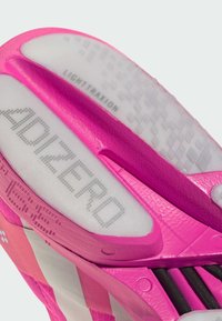 adidas Performance ADIZERO ADIOS PRO 4 - Scarpe da corsa su strada - shock pink metalic aurora plum