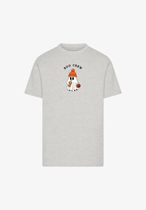 Light grey cotton t-shirt featuring a black cartoon ghost with a pumpkin and drink, topped with an orange beanie. Text above reads "BOO CREW".