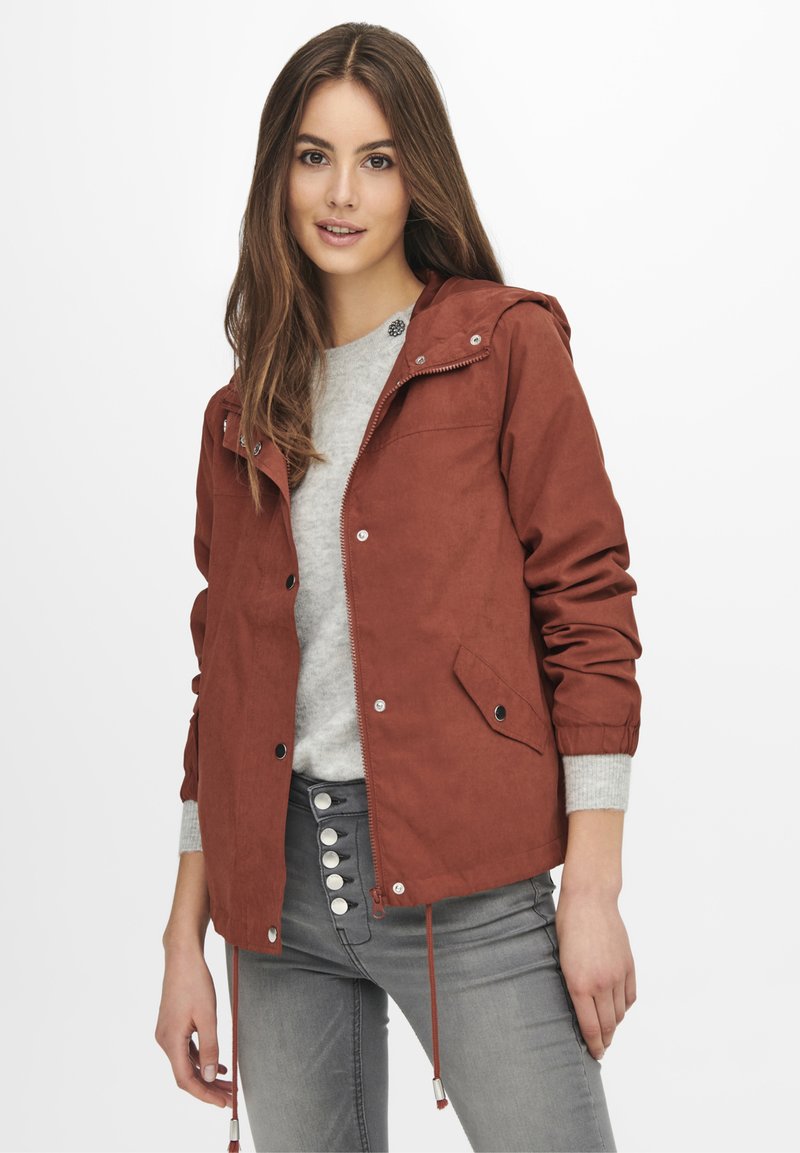 JDY JDYNEWHAZEL SHINE JACKET - Summer jacket - metallic red