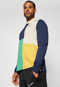 Umbro Pólóing - dark navy/multi-colour