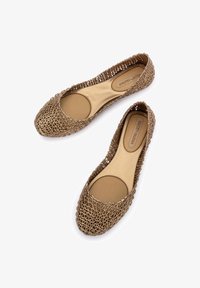 No seleccionado, gold