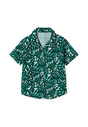 Kurzärmliges, knöpfbares Hemd mit grün-weißem tropischem Blattmuster und klassischem Kragen vor weißem Hintergrund.