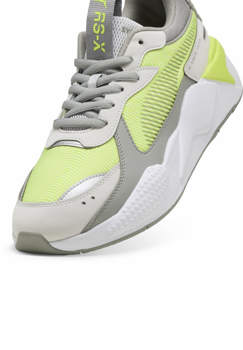 Puma Light Gray and Neon Yellow Low-Top Sneakers s-l400.jpg main image 4