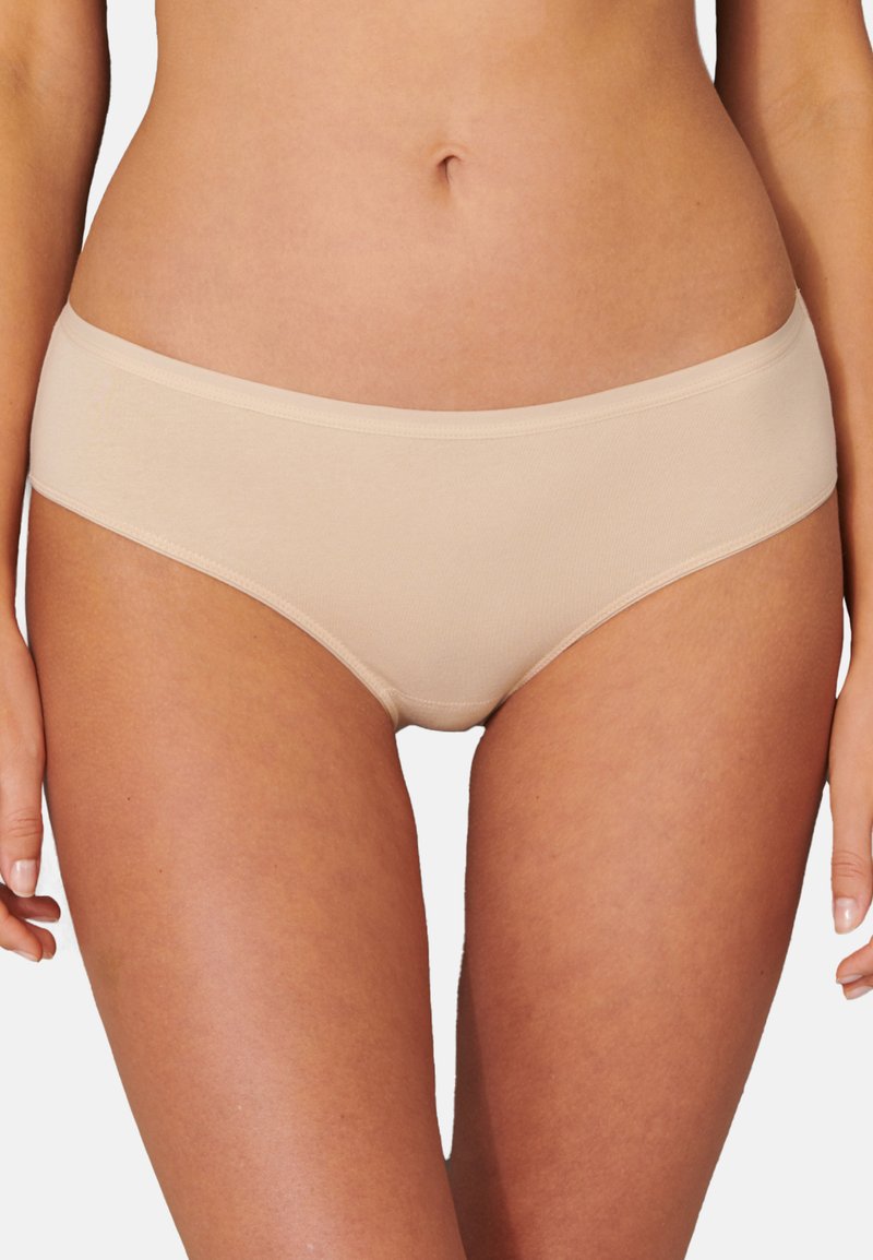 Beige puuvillased hipster-aluspesu silindrilise tekstuuriga, madala vöökoha kujundusega ja õmmeldud vööosaga, mis tagab sujuva istuvuse.