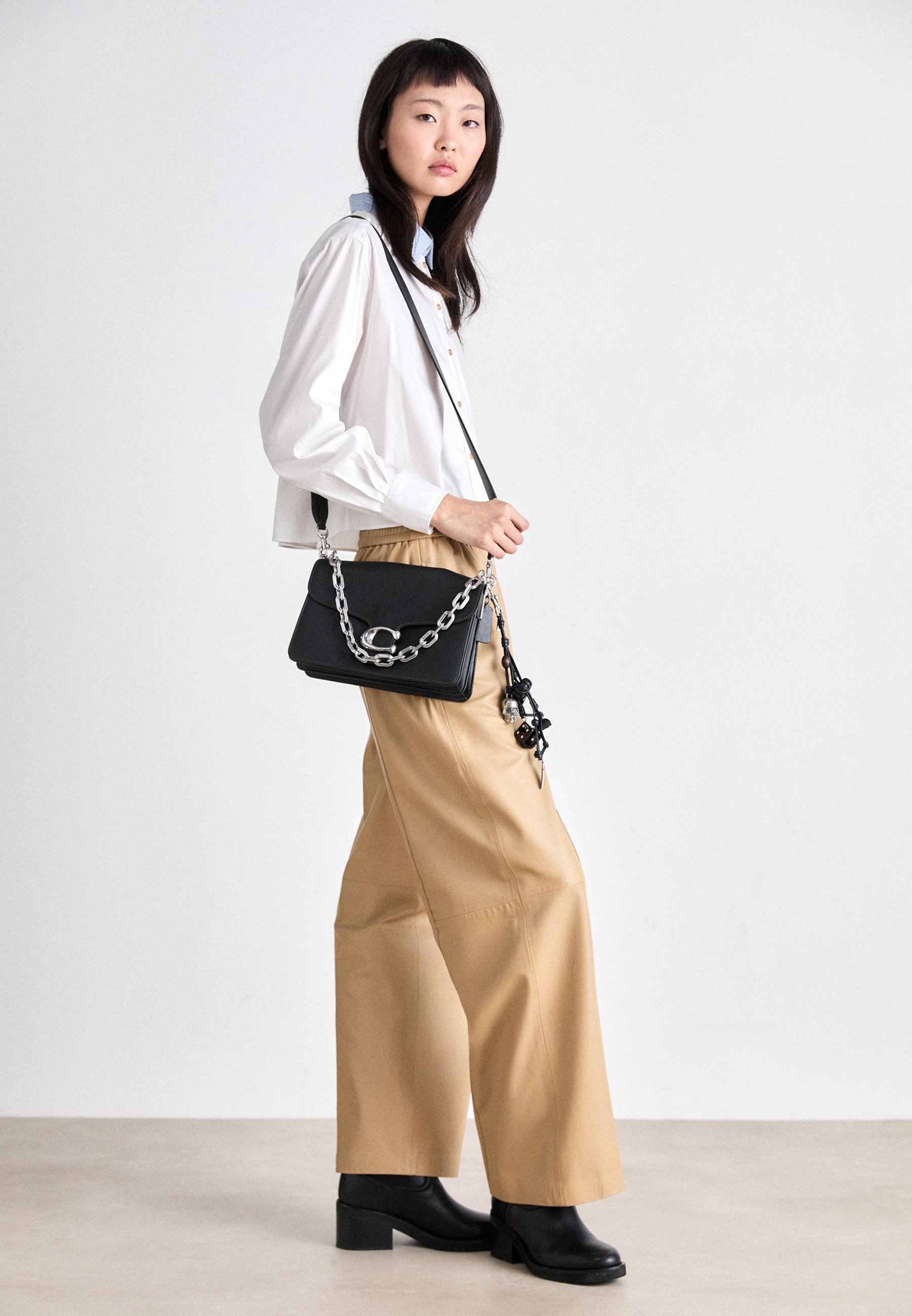 COACH CHAIN TABBY SHOULDER BAG WITH CHARM DETAIL - Handbag