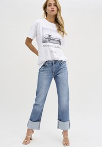 My Essential Wardrobe DALLASMW HIGH  - Vaqueros rectos - medium blue retro wash