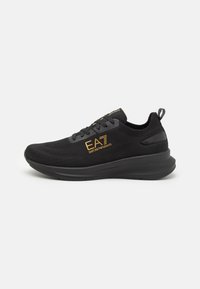 EA7 Emporio Armani MAVERICK UNISEX - Športni copati - black/gold