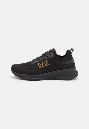 EA7 Emporio Armani MAVERICK UNISEX - Baskets basses - black/gold