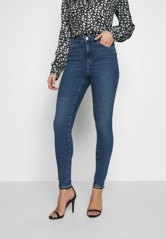 VMSOPHIA - Jeans Skinny Fit - medium blue denim