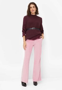 BRAX STYLE VIC - Button-down blouse - berry