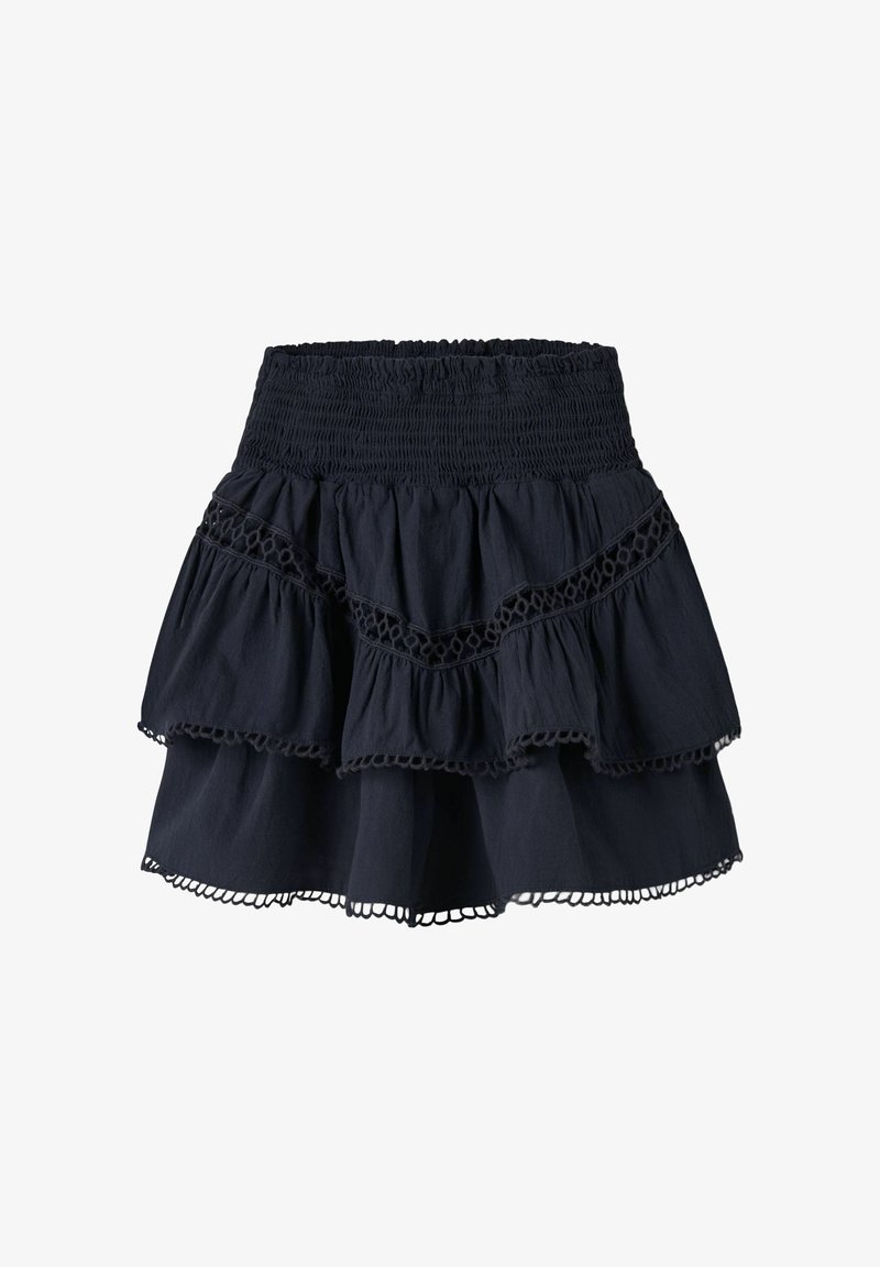 Mini-jupe noire à volants avec taille smockée et bordure en dentelle le long des couches froncées et de l'ourlet.