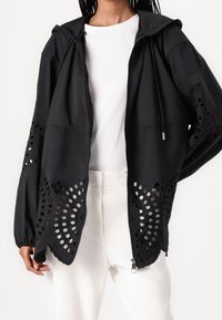 BOSS Tunn jacka - black