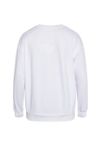 Weißer Longsleeve-Sweatshirt mit rundem Ausschnitt, entspannter Passform und gerippten Bündchen an den Handgelenken und am Saum. Glatte Stofftextur.