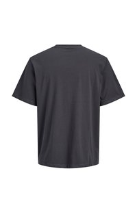 Απλό σκούρο γκρι κοντομάνικο μπλουζάκι, εμφανίζεται από πίσω σε λευκό φόντο.