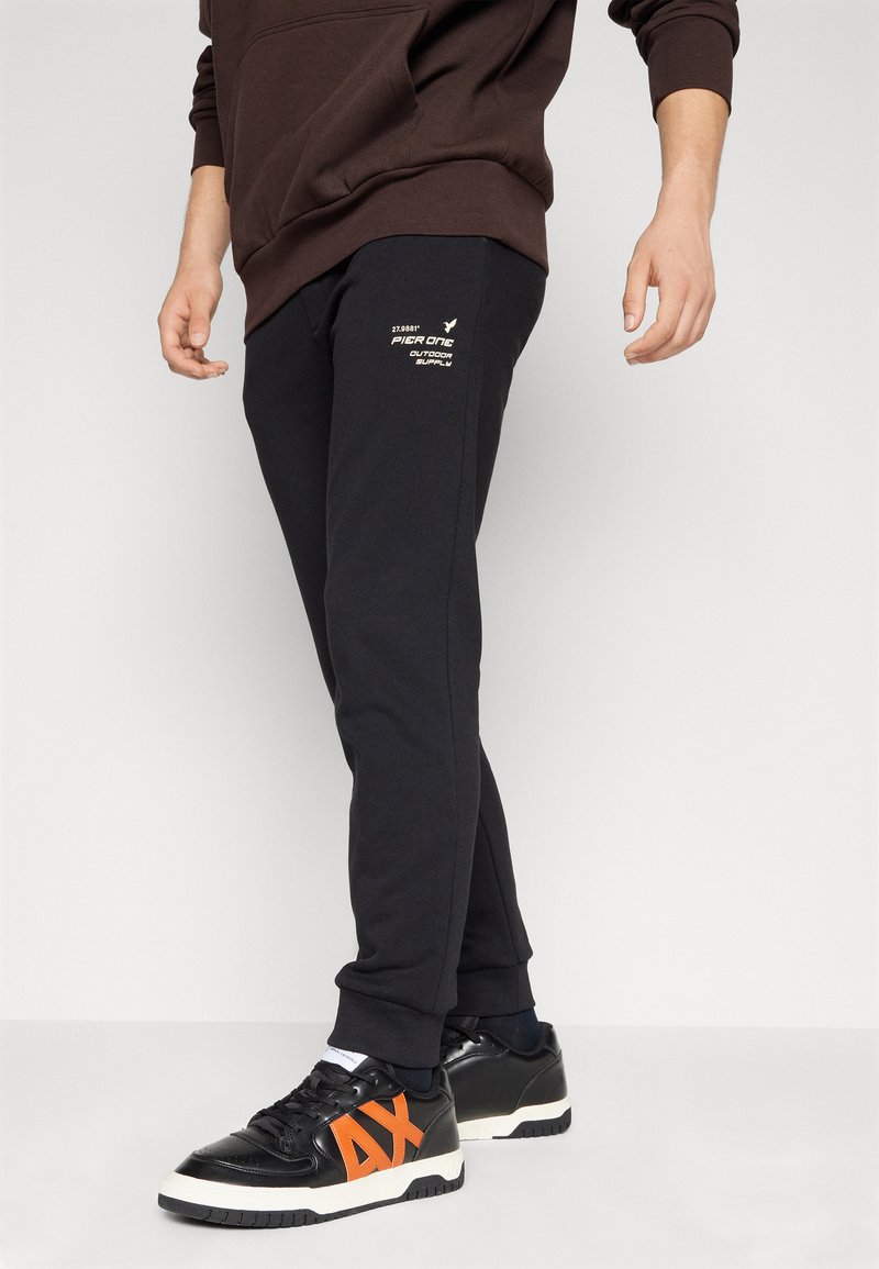 Pier One - Joggebukse - black, Forstørre