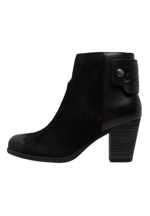 Kotníková obuv - black