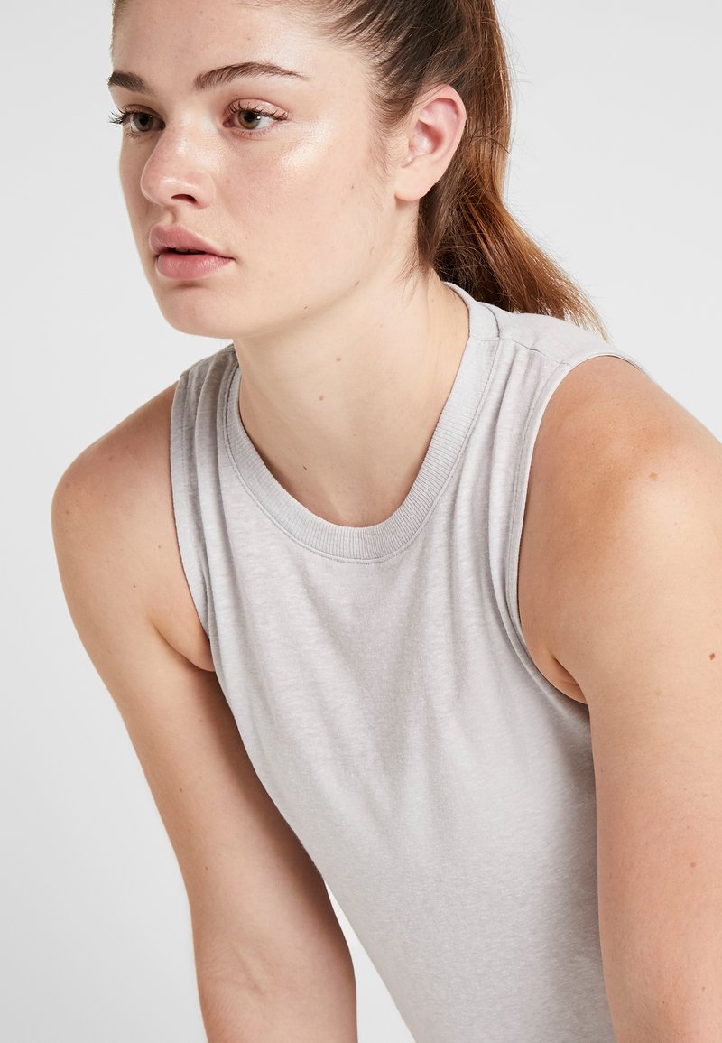 Damen Sportbekleidung | Cotton On Body ACTIVE CURVE HEM TANK Top grey marle/grau - NZ45434 Damen Sportbekleidung | Cotton On Body ACTIVE CURVE HEM TANK Top grey marle/grau - NZ45434