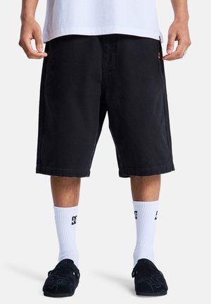 - Szorty trekkingowe