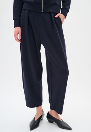 PANNIE - Pantalon classique - marine blue