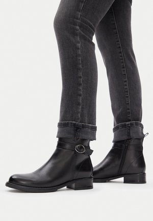 Lasocki, Stiefelette - black