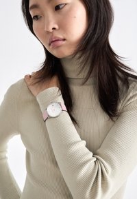 COACH ELLIOT - Ρολόι - pink/silver-coloured/white