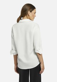 Nicowa OVERSIZED COMAWI - Hemdbluse - weiß