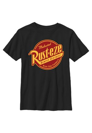 Czarna koszulka z krótkim rękawem z czerwono-żółtym okrągłym logo z napisem "Medicated Rust-eze Bumper Ointment Rear End Formula" z przodu.