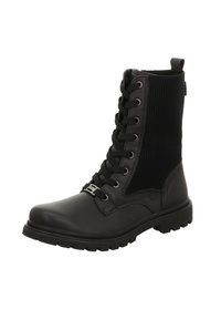 Czarny botek na kostkę z gładkim skórzanym noskiem i prążkowanym materiałowym trzonem. Posiada czarne sznurowadła, metalowe detale oraz wytrzymałą podeszwę.