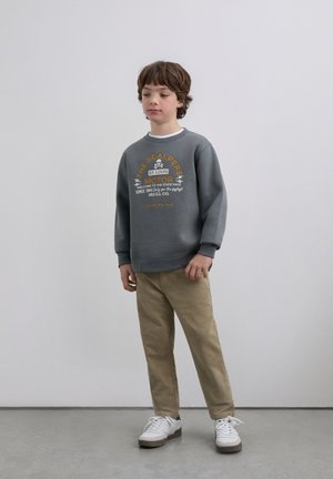 Scalpers Sweater - dark khaki