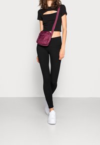 Hollister Co. Leggings - Byxor - black