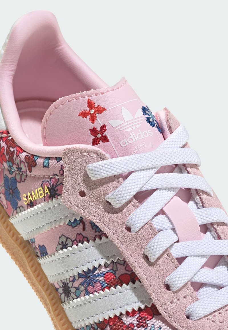 adidas gazelle silver green womens Preschool Adidas Gazelle C 'Fuchsia Cloud White'