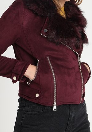 Bunda z umělé kůže - bordeaux