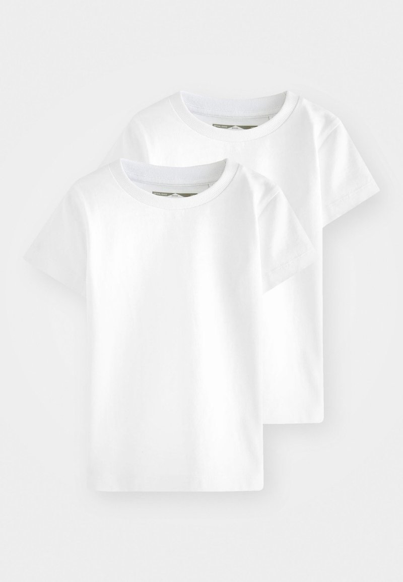 Kaks valget puuvillast T-särki, lühikeste varrukatega, ümarate kaelustega ning lihtsa disainiga, ilma mustrite ja nähtavate logodeta.