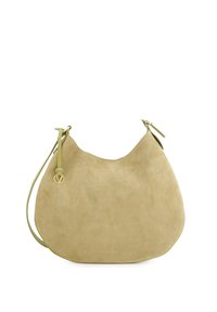 Wildleder-Umhängetasche in hellbeige mit runder Form, verstellbaren Riemen und dezenten goldenen Hardwaredetails. Glatte Textur ohne Muster.