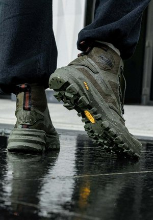 CUFF WP - Sneaker high - olive