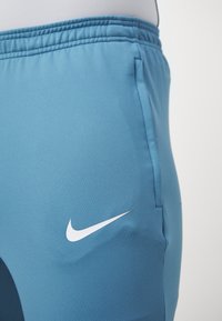 Nike Performance STRIKE PANT - Treniņtērpa apakšdaļas - aegean storm/white