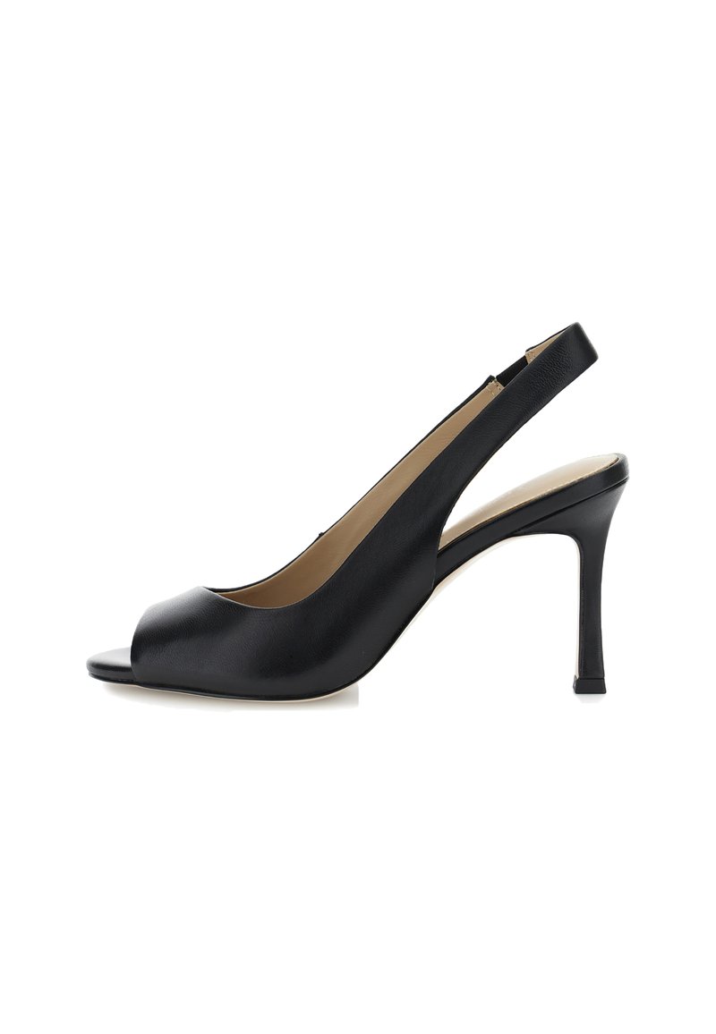 Scarpa con tacco alto slingback nera realizzata in pelle, caratterizzata da un design open toe, silhouette elegante e tacco sottile con base quadrata.