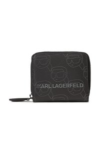 Portefeuille noir en cuir avec motif de visages en relief, logo en argent "KARL LAGERFELD", fermeture éclair et boucle pour porte-clés sur le côté. Forme rectangulaire compacte.