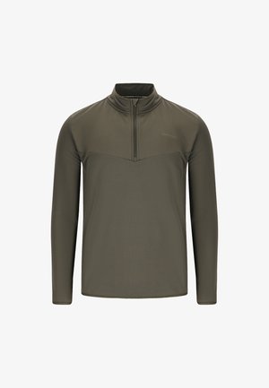 Olivgrön långärmad tröja med hög krage och halvdragkedja, med en texturerad mönster och subtil märkning på bröstet.