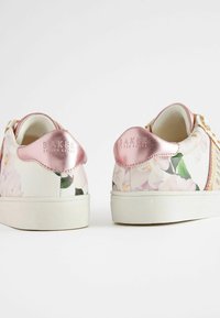 Baker by Ted Baker - Sneakersy niskie