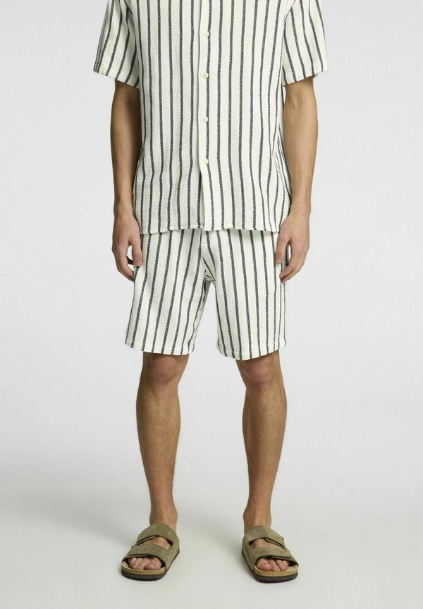 SLHREGSAL - Shorts - egret